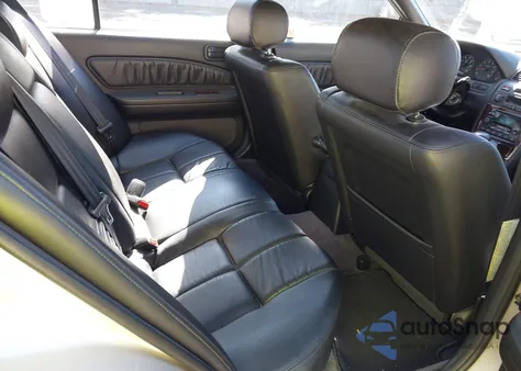 1999 Nissan Maxima Gle/Gxe/Se/Se-L z USA, uszkodzony, nr VIN JN1CA21D2XT804786